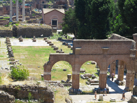 19.06.2017, Rome, italy: Beautiful view of Ruins of famous ancient Roman Forumのeditorial素材