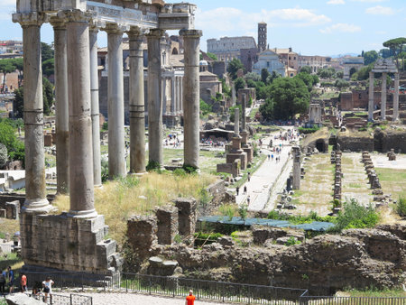 19.06.2017, Rome, italy: Beautiful view of Ruins of famous ancient Roman Forumのeditorial素材