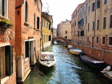 20.06.2017, Venice, Italy: View of historic buildings and canals.のeditorial素材