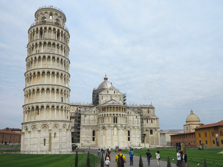 14.06.2017, Pisa, Tuscany, Italy: Leaning Tower of Pisa near Cathedral Duomo on Piazza dei Miracoliのeditorial素材