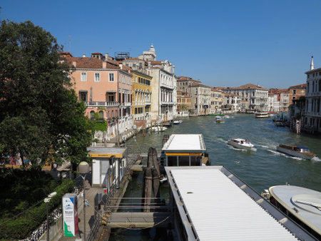 20.06.2017, Venice, Italy: View of old historic buildings and canals.のeditorial素材