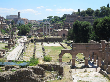 19.06.2017, Rome, italy: Beautiful view of Ruins of famous ancient Roman Forumのeditorial素材