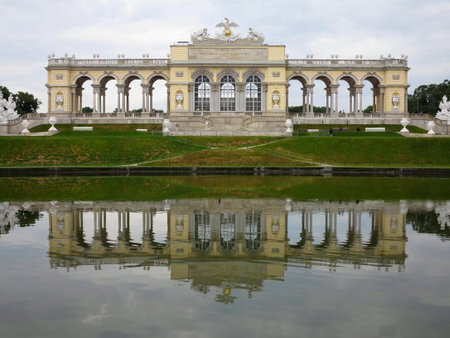 24.05.2018, Wien, Austria: Shonbrunn Palace and the garden park architecture detailのeditorial素材