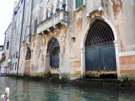 20.06.2017, Venice, Italy: View of old historic buildings and canals.の写真素材