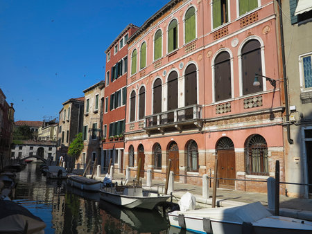 20.06.2017, Venice, Italy: View of historic buildings and canals.のeditorial素材