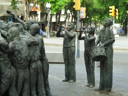 TARRAGONA, SPAIN - 06.07.2022: Monument to the Castellers (Monumento a los Castellers) by Francesc Anglesのeditorial素材