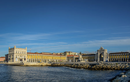 Panoramic view of the Commerce square (Praca do Comercio) and the Tagus river, in Lisbon, Portugalの写真素材