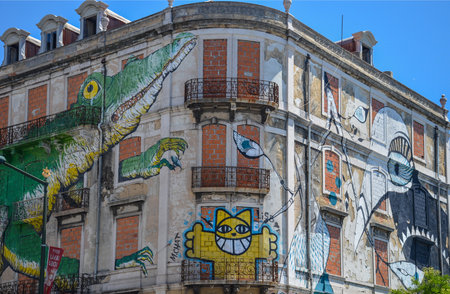 Lisbon, Portugal-22 august 2018. The abandoned painted houses, street art graffiti (located on Avenida Fontes Pereira de Melo)のeditorial素材
