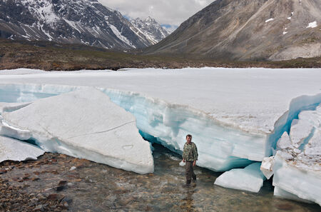  Icing on the river in the Arhat Tunkinskie loach Eastern Sayanのeditorial素材