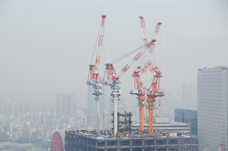 Skyline of Osaka City on a foggy day, smogのeditorial素材