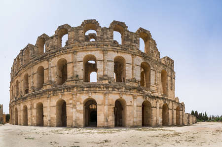 Roman amphitheater in El Djem. Panorama, Africa, Tunisiaの写真素材