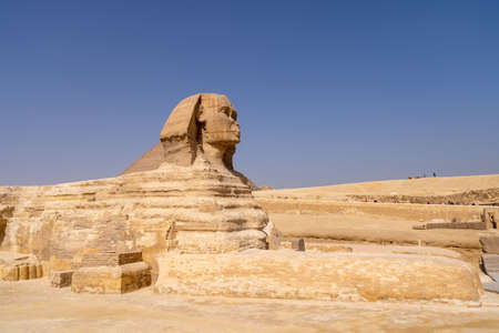 Great Sphinx of Giza, with the Great Pyramid in the backgroundのeditorial素材