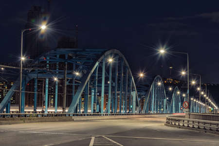 Dongjak bridge in Seoul, South Korea, at nightのeditorial素材