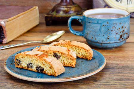 Kantuchchi with Almonds and Raisins, Biscotti Studio Photoの写真素材