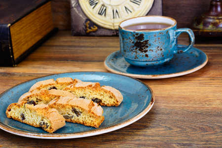 Kantuchchi with Almonds and Raisins, Biscotti ISokated on White Studio Photoの写真素材