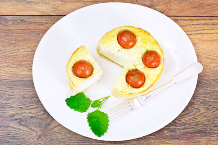 Kish with Ricotta, Cherry Tomatoes and Mint Studio Photoの写真素材