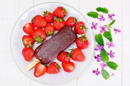 Ice Cream with Strawberries Studio Photoの写真素材