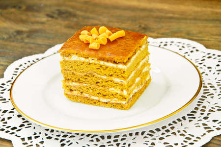 Cake with Condensed Milk, Nuts and Honey. Studio Photoの写真素材