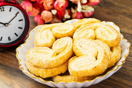 Sugar Puff Cookies on Plate. Studio Photoの写真素材