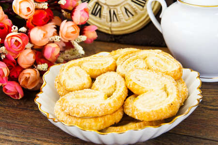 Sugar Puff Cookies on Plate. Studio Photoの写真素材