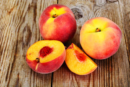 Peach Isolated on White Background Studio Photoの写真素材