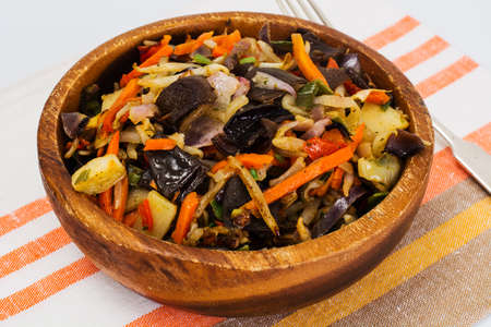 Chinese Vegetable Stew. Paprika, Peas, Carrots. Diet Food. Studio Photoの写真素材