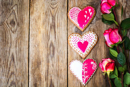 Gingerbread Heart with icing to Valentine dayの写真素材
