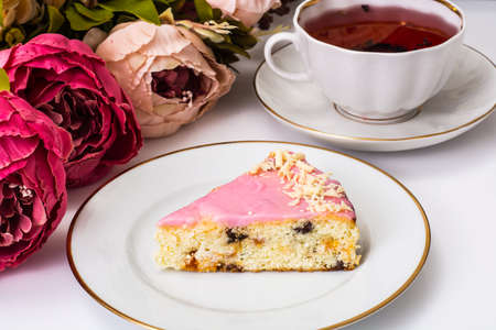 Cheesecake with dried fruits and glazeの写真素材