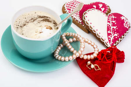 Pearl jewelry as a gift on Valentines Dayの写真素材