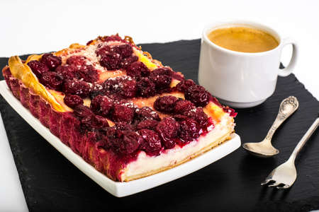 Curd tart with cherriesの写真素材