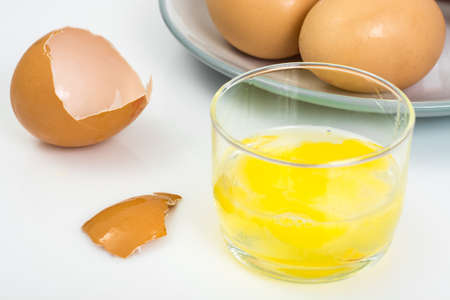 Broken eggs, separation of yolk