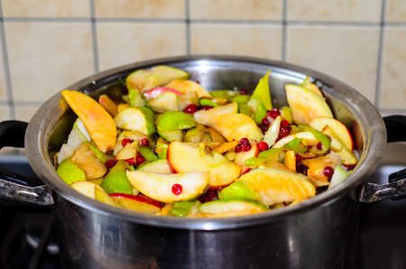 Slices of apples, pears, berries are cooked. Studio Photoの写真素材
