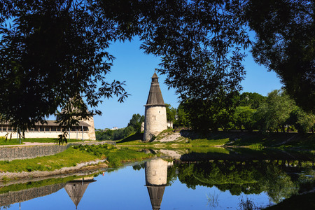 Walk along walls of the Pskov Kremlin in summer sunny dayのeditorial素材