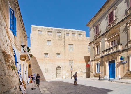 MDINA, MALTA - SEPTEMBER 15, 2015: Local police station inside old city walls on a sunny day in September 14, 2015 in Mdina, Malta.のeditorial素材