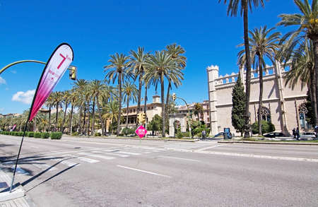 PALMA DE MALLORCA, BALEARIC ISLANDS, SPAIN - APRIL 10, 2016: Paseo Maritimo empty of people at the Women's marathon on Paseo Maritimo in Palma de Mallorca, Balearic islands, Spain on April 10, 2016.のeditorial素材