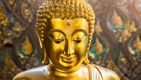 face of golden buddha statueの素材