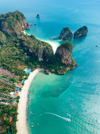 Drone Shot Of Railay And Phra Nang Beaches With Cliffs And Turquoise Seaの写真素材