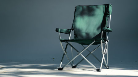 This green folding chair is perfect for various settings, whether it be outdoor camping or indoor relaxation. Its lightweight design ensures easy transport and storage.の素材