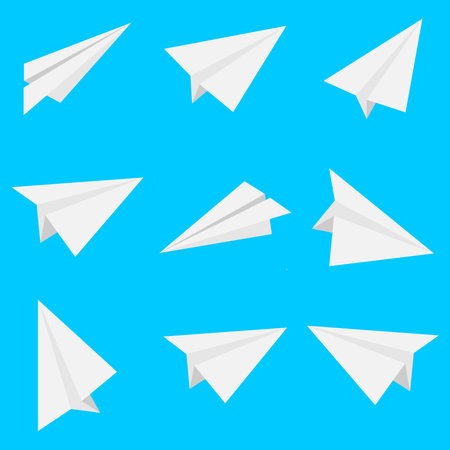 Paper airplane icon. Simple illustration of paper airplane vector icon for webのイラスト素材