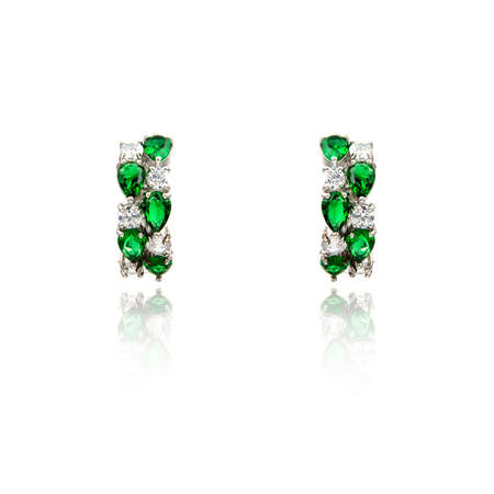 Pair of emerald earrings isolated on white backgroundの写真素材