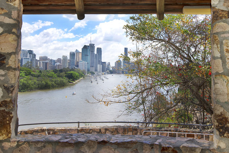 Brisbane, Australia - 26th September, 2014: View from Kangaroo point in Brisbane where tourists visit to see the city and families bbq.のeditorial素材
