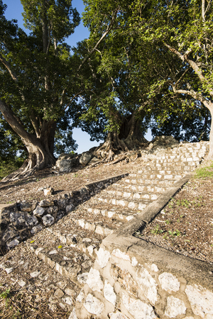 Stone structure landmark in Ipswich, Queensland during the day.の写真素材