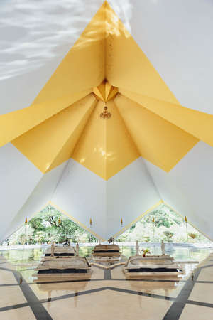 Malaysia national mosque tomb - Kuala Lumpurのeditorial素材