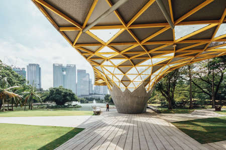 Cityscape that view from Garden pavilion in Kuala Lumpur's Perdana Botanical Gardens in Jalan Tembusu, Malaysia.のeditorial素材