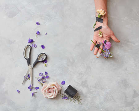 hand girl in flowersの写真素材