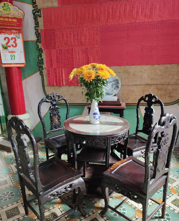 HOI AN, VIETNAM - NOVEMBER 23, 2019: Interior of the Hoa Van Le Nghia Temple in Hoi An in Quang Nam province in Central Vietnam.のeditorial素材