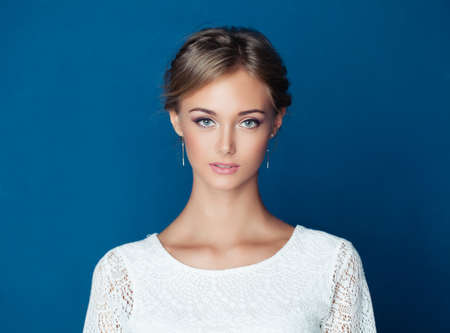 Pretty young woman student, portraitの写真素材