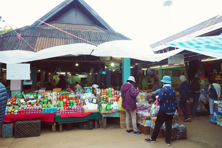 CHIANG MAI THAILAND - 30 January 2018: fresh market and souvenir shop at Local Market in Doi Ang Khang, Fang, Chiang Mai, Thailandのeditorial素材