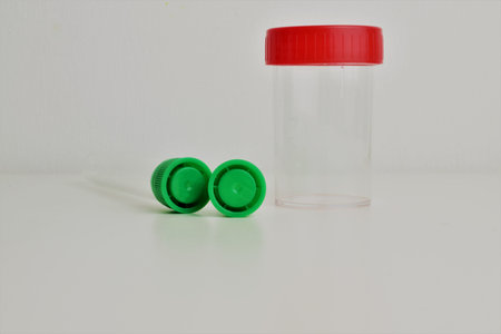 Small laboratory container, for liquids or other tests and assays tubes