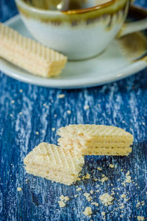 vanilla wafers on a wooden backgroundの写真素材